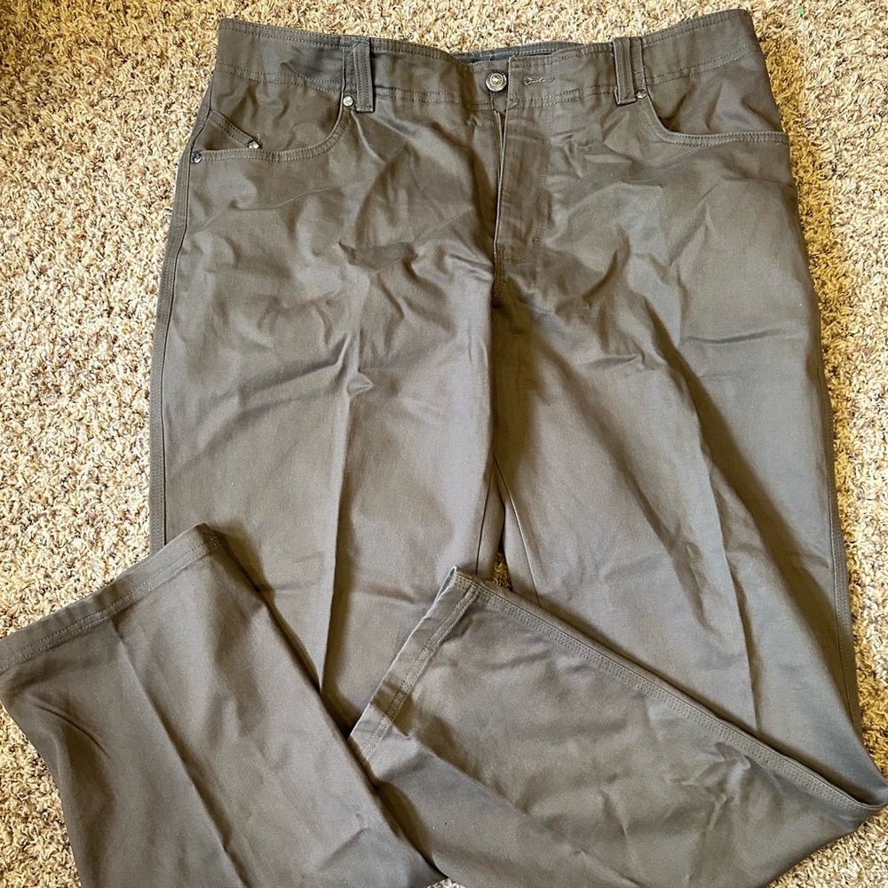 Columbia Men's Brown Chinos